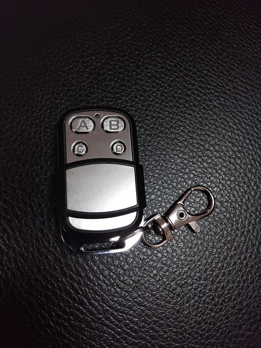 Пульт для ворот и шлагбаума DoorHan