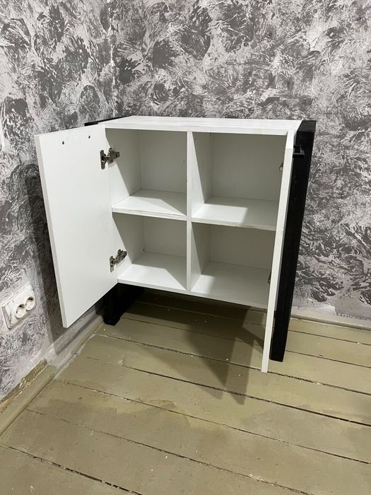 Продам мебель. Стол со скидкой