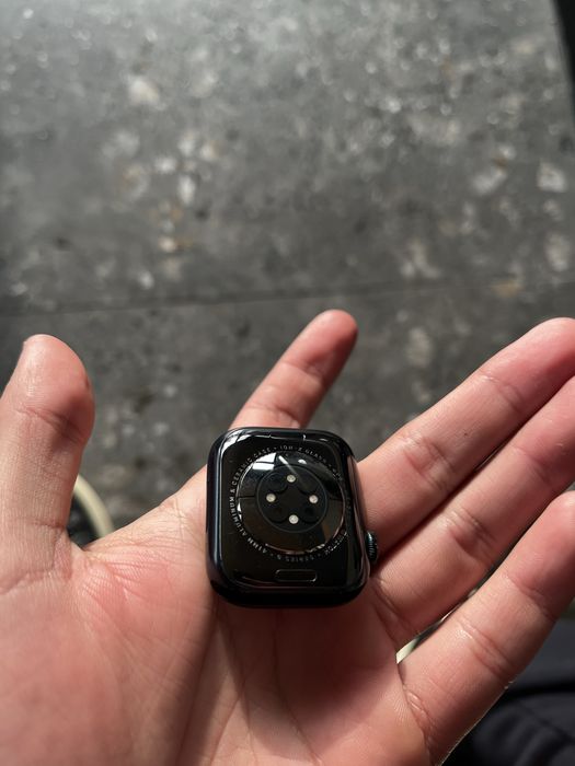 Apple watch 8 series