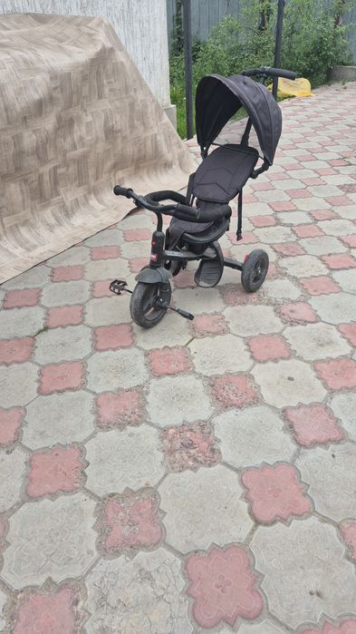 Детский трехколесный велосипед