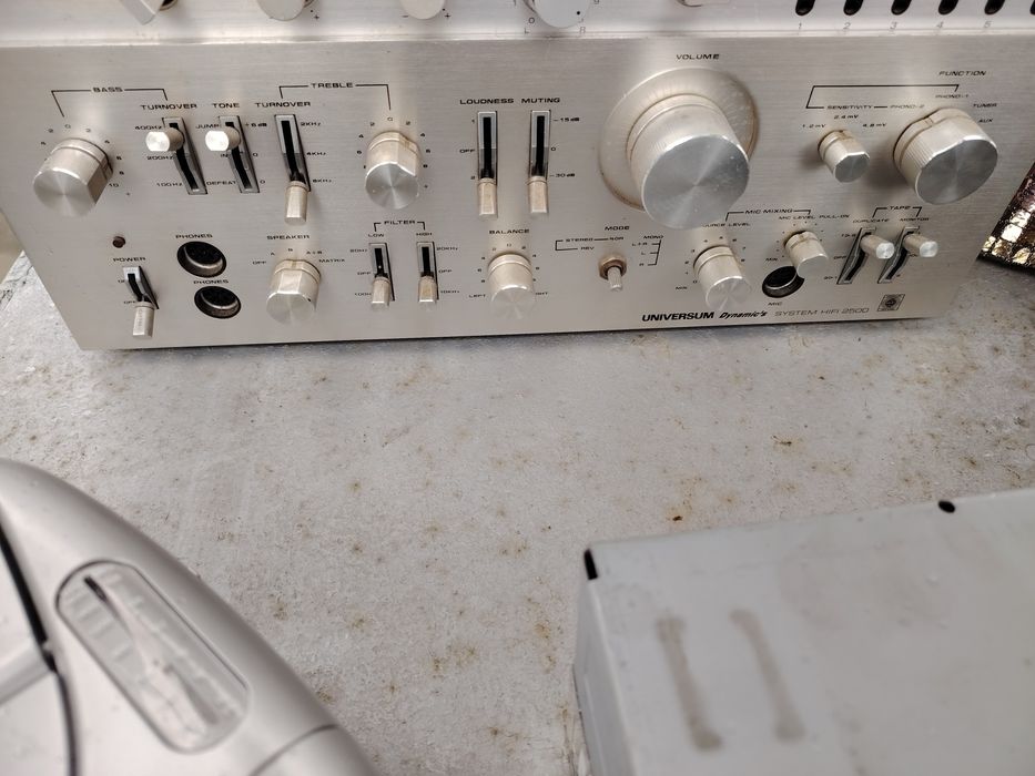 Amplificator audio două bucati