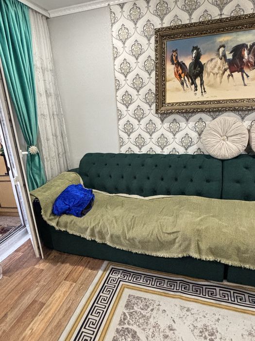продам диван для гостиной