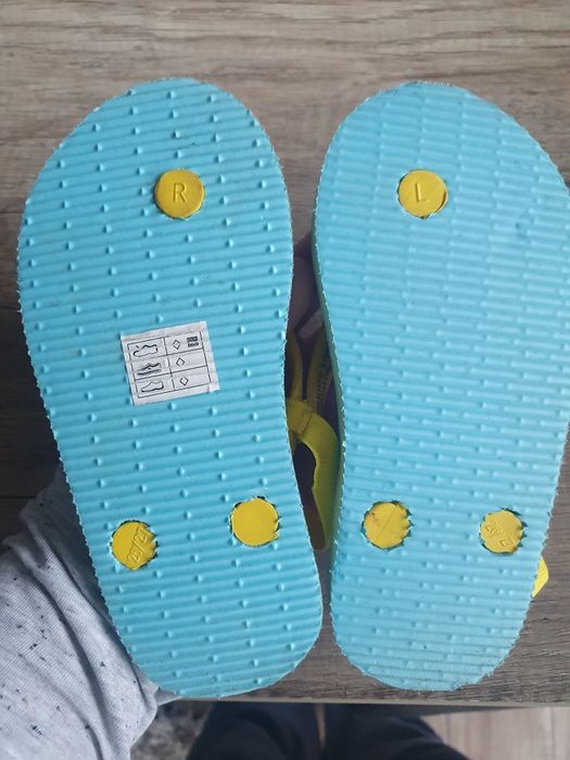 Papuci cu Eroii în pijama