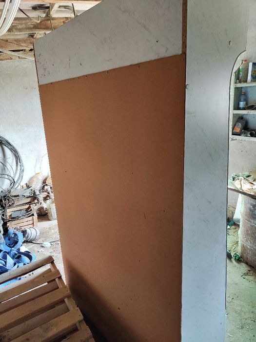 Продается шкаф для прихожей