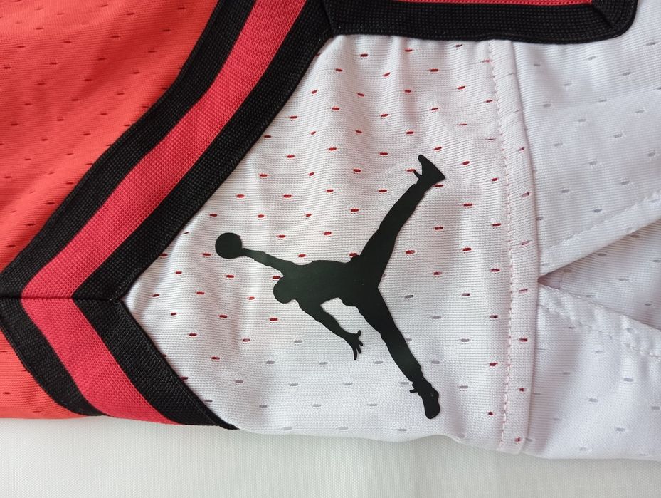 Pantaloni Jordan - Marimea M - Rosu