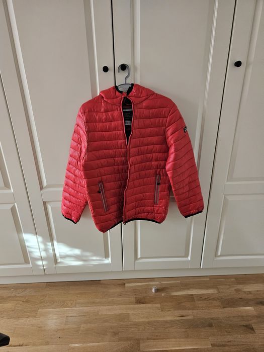 Юношеско яке reserved ново