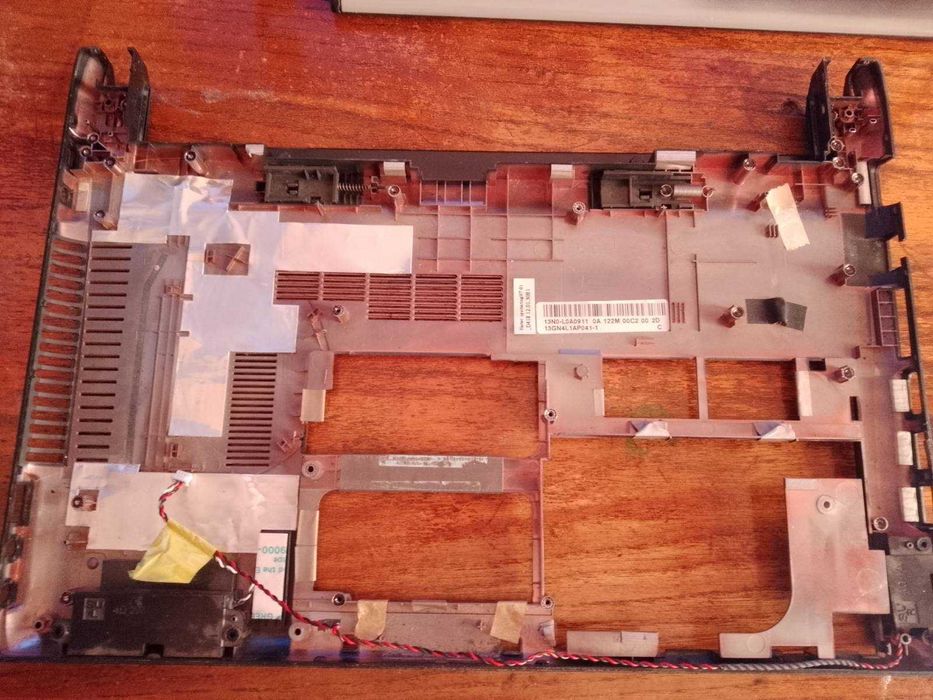 ASUS U31SD на части