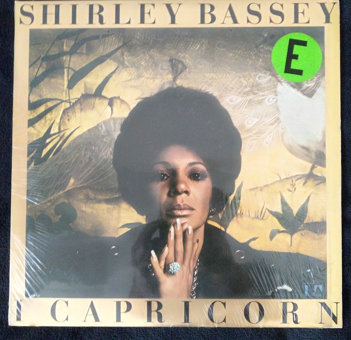 Грамофонна плоча Shirley Bassey I Capricorn