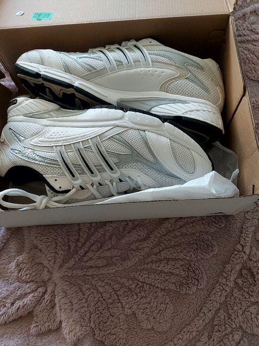 маратонки Adidas 47