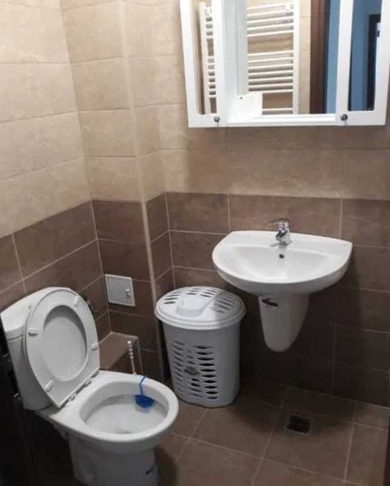 Дава се под наем Едностаен апартамент в Пловдив, Кючук Париж - 37 кв.м за 153 € - Снимка #2