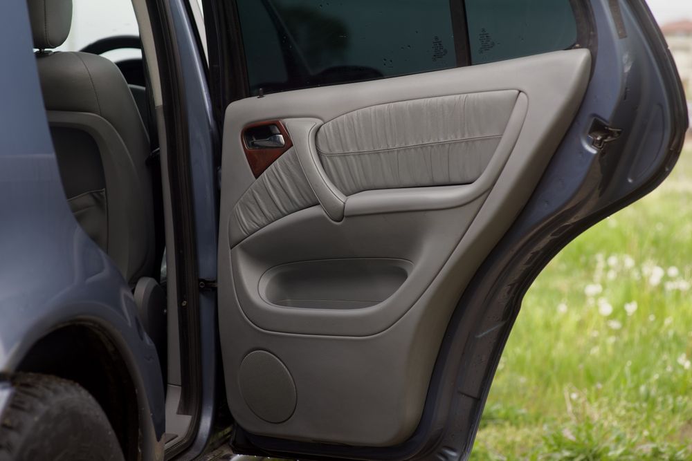 Ușa stânga dreapta fata spate Mercedes ML W163 impecabila fara rugina injector pompa înaltă pompa apa pompa vacuum pompa servo rampa injecție turbo