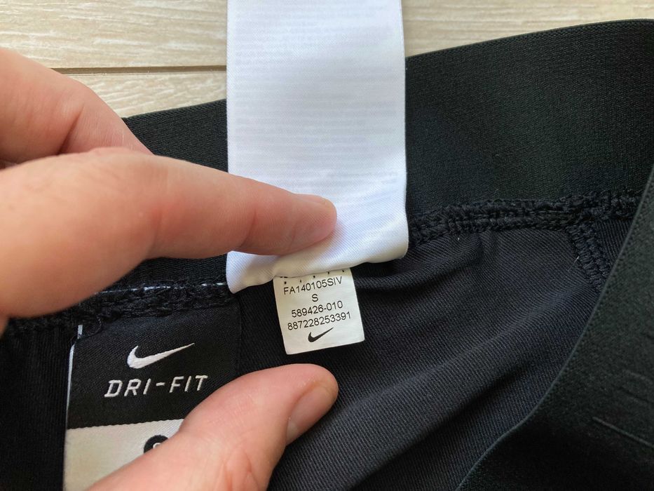 Nike Circuit 2 In 1 Woven Short дамски къси панталони с клин къс панталон шорти размер S