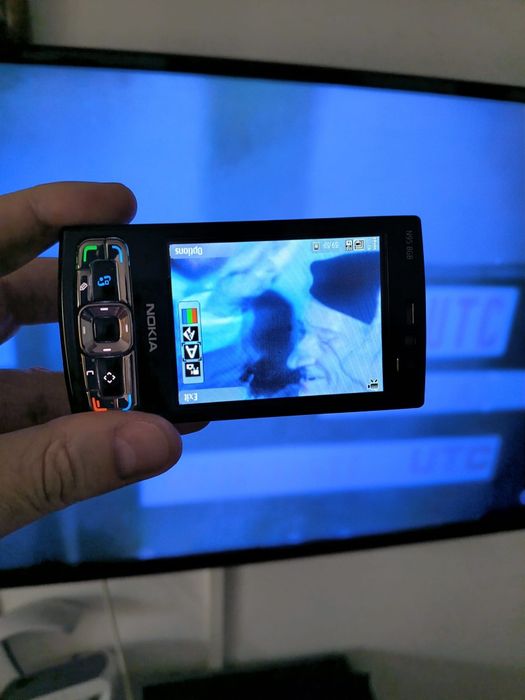 Nokia N95 8GB + accesorii ( liber de rețea,)