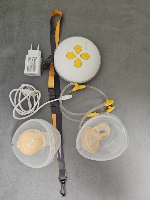Електрическа помпа за кърма Medela Swing Maxi Hands-free (Като нова + подарък)