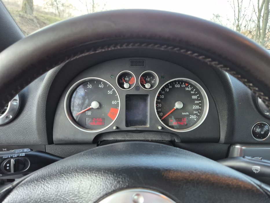 Vând Audi TT Quattro