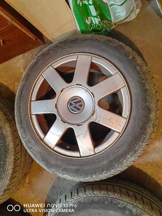 Оригинални алуминиеви джанти 5х112 15" от VW passat b5