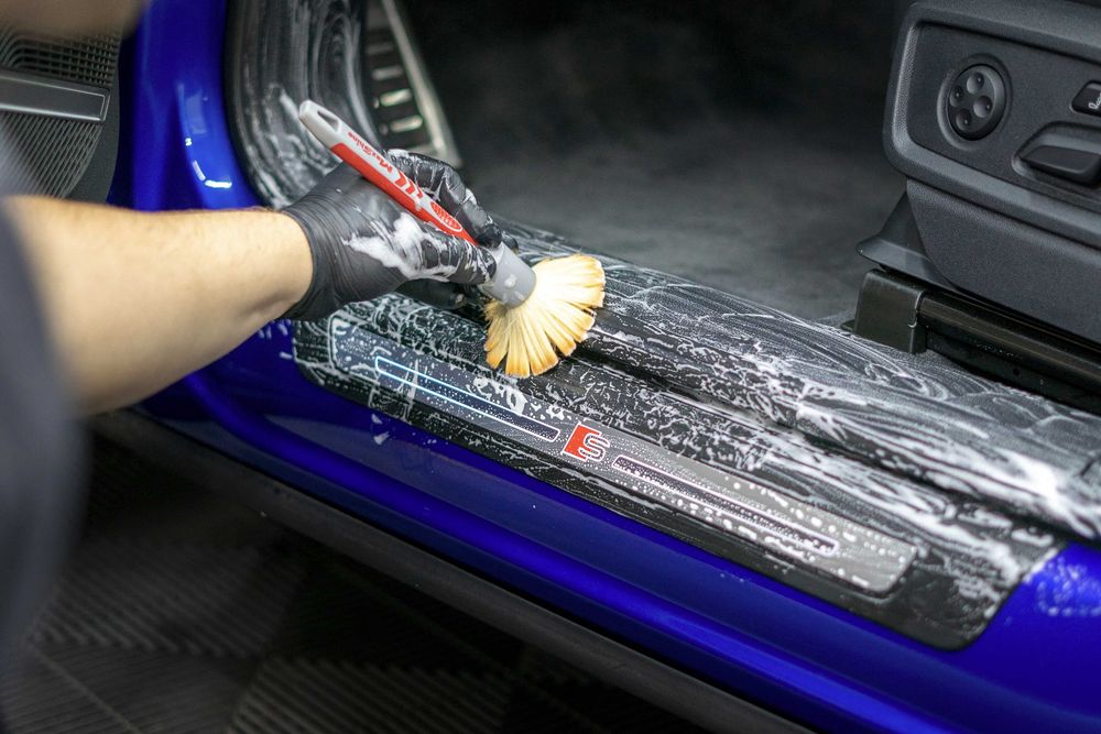 Detailing Auto Profesional | Curățare, Polish & Protecție Ceramică
