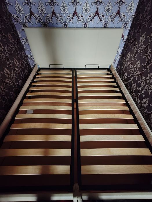 Спальная  кровать