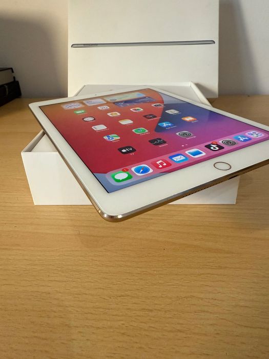 iPad Air 2, stare buna, pachet complet