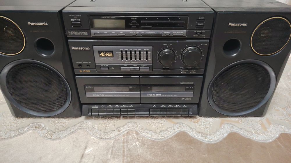 Продаю магнитофон Panasonic.