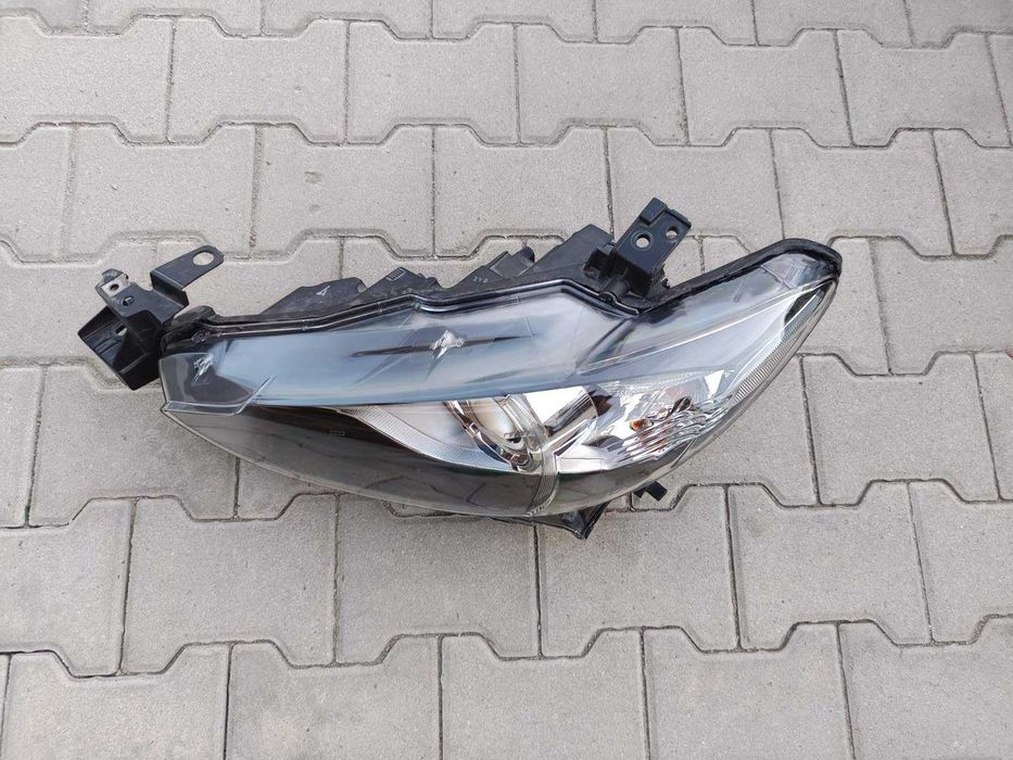 Ляв фар за Мазда 6