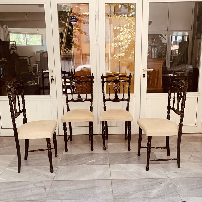 Винтидж модерни антикварни столове от 50-те