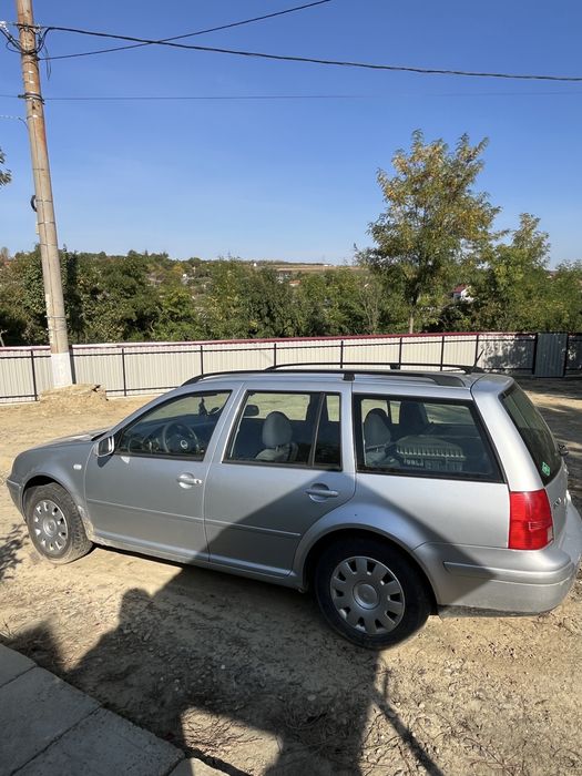 Vand Volkswagen Bora dezmembrari