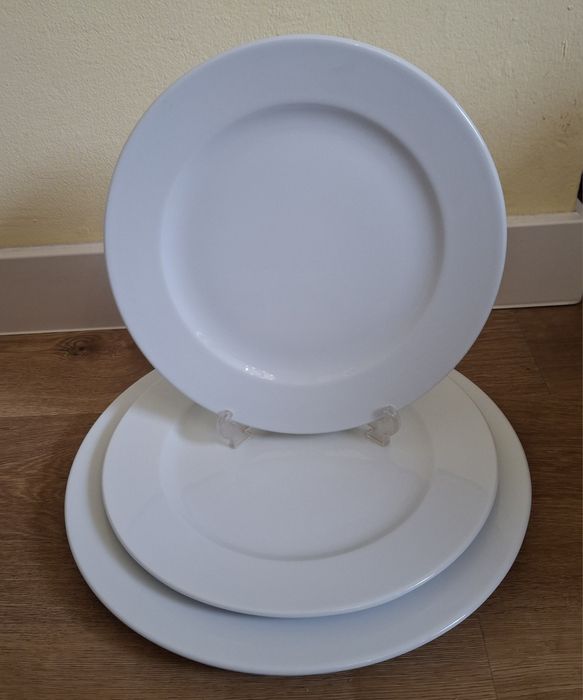 Плата,елипси,чинии, тежък, устойчив порцелан. 
1. Плата 30/ 20см.- 9бр