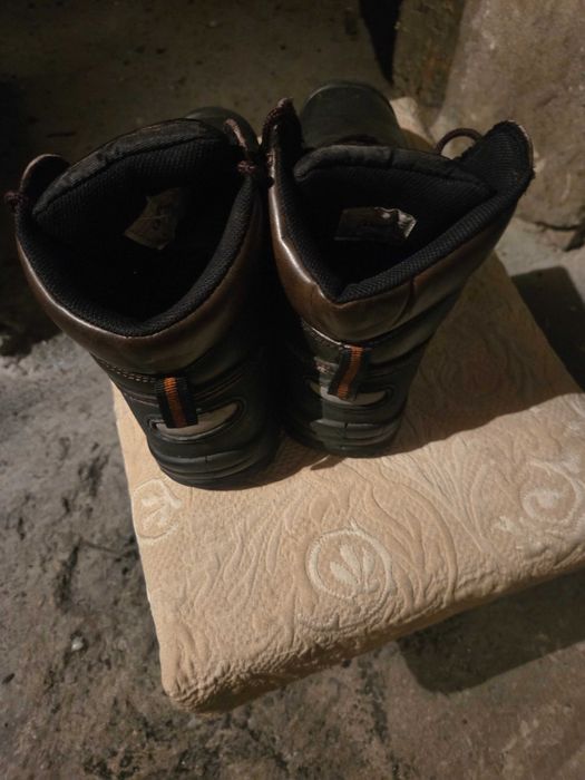 Зимни  обувки  и маратонки
