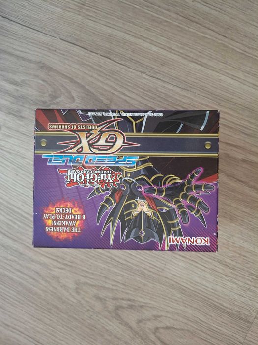Оригинални карти Yu-Gi-Oh GX с протектори