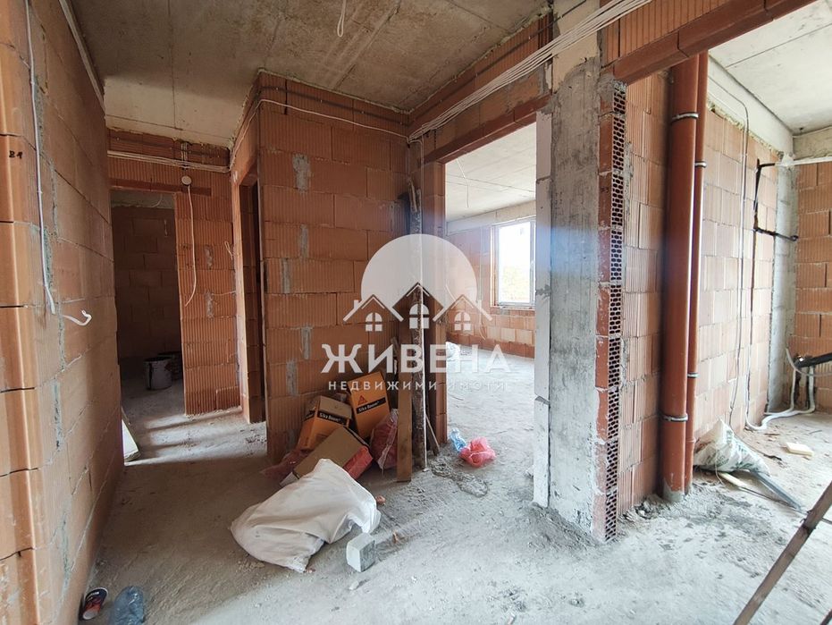 Продава нов 4-стаен апартамент, кв. Виница
