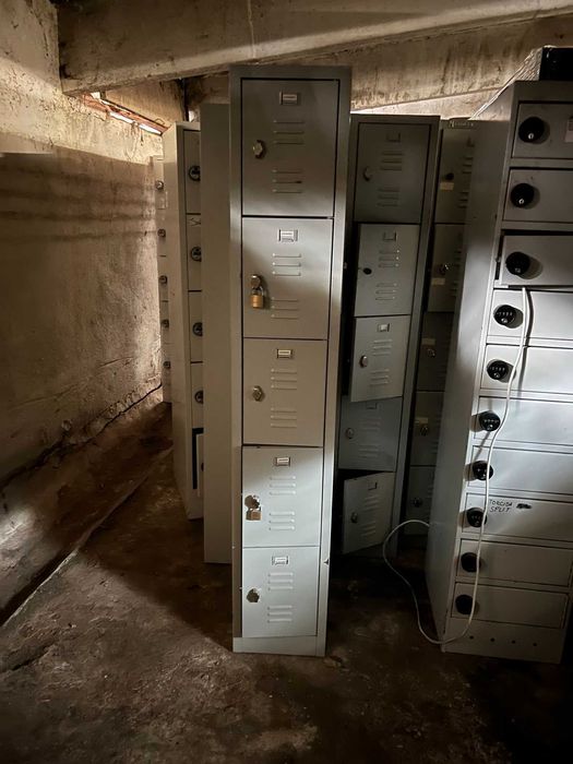 Шкаф за багаж за клиенти 5/10/15 врати