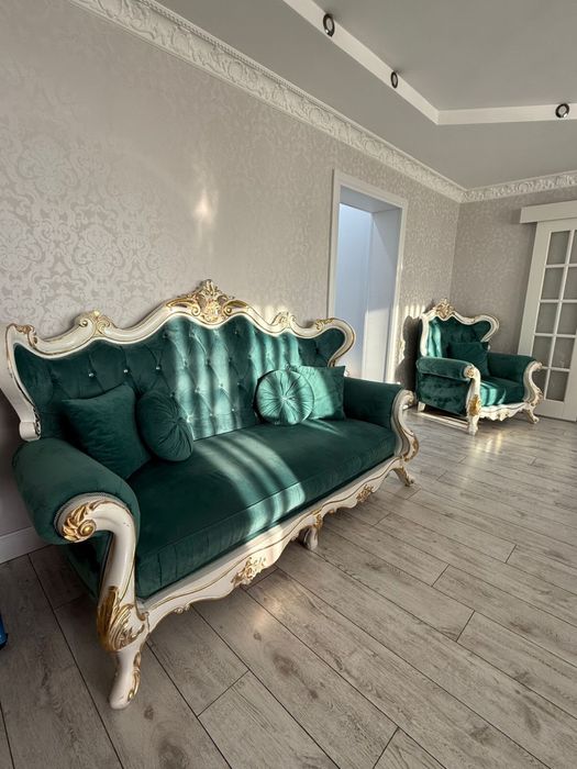 Продам диван.