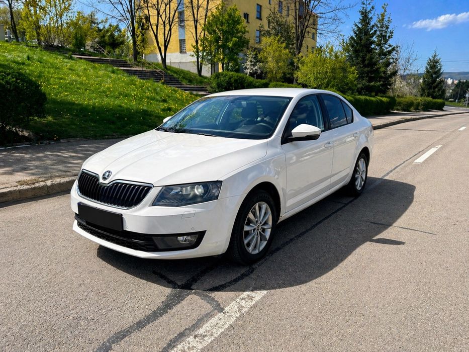 Skoda Octavia 2.0 TDI DSG 2015 Euro 6 | Navi Mare | Încălzire Scaune | Senzori Față-Spate