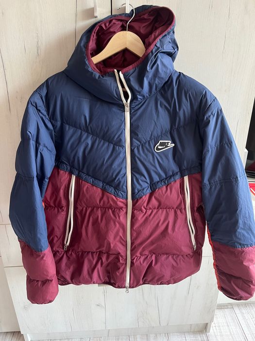 Яке NIKE ……………..