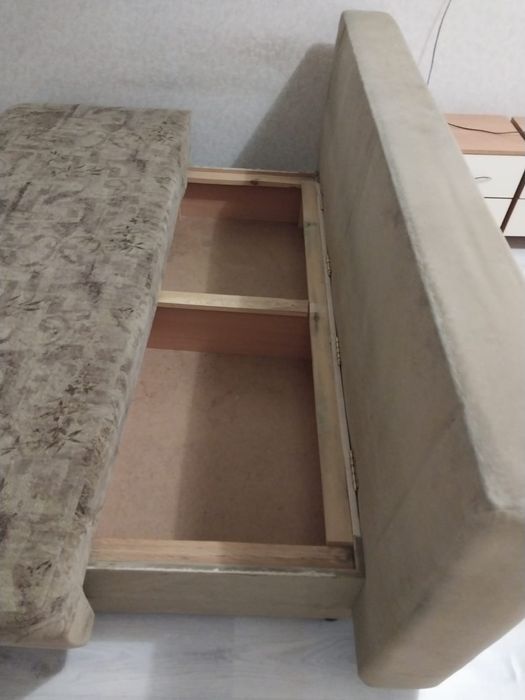 Продам диван бу ,длина 1.85