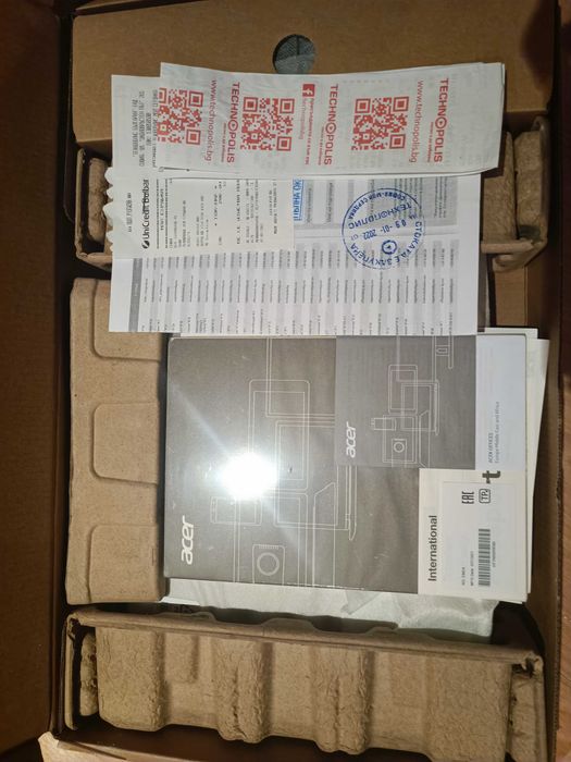 Лаптоп ACER Swift X + зарядно