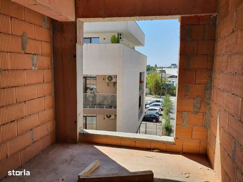 Apartament 4 camere Bloc 2027 Metrou Nicolae Teclu