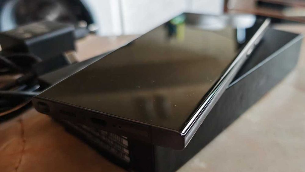 Samsung S23 Ultra - 12 GB RAM + 512 GB memorie