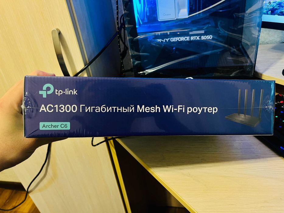 Продаю TP-Link Archer C6 - AC1300 гигабитный Mesh Wi-Fi роутер (НОВЫЙ)