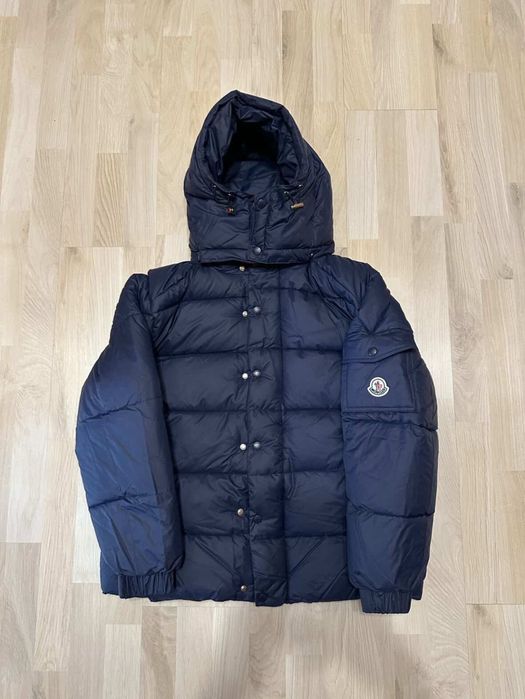 Moncler Maya Яке Чисто Ново