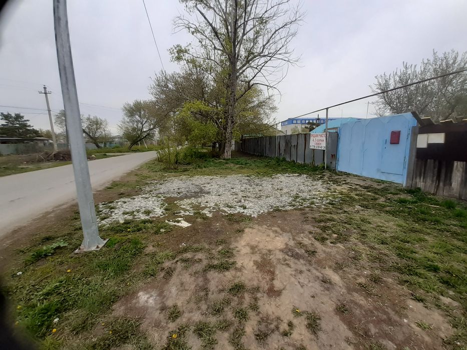 Продам участок в городе