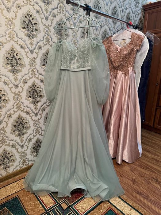 Красивое вечернее платье