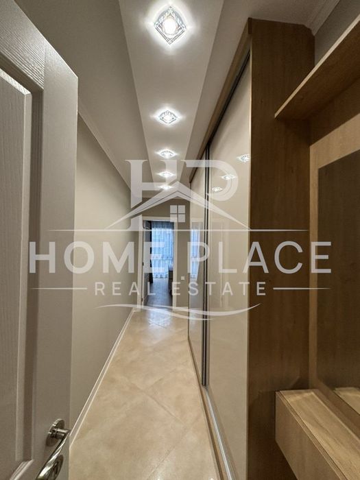 Дава се под наем Тристаен апартамент в Варна, Център - 95 кв.м за 1246.44 € - Снимка #11
