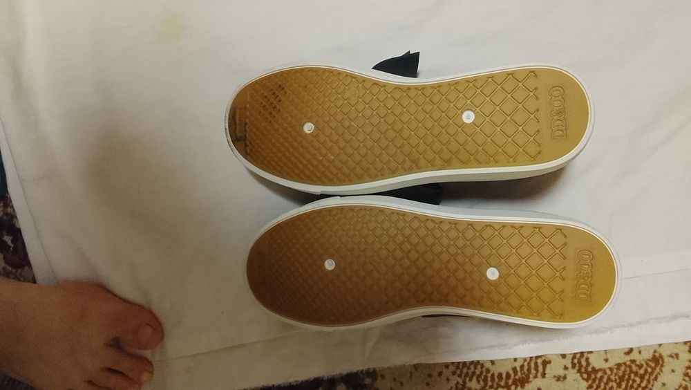 Sotiladi detskiy tufli 35 razmer 100 min