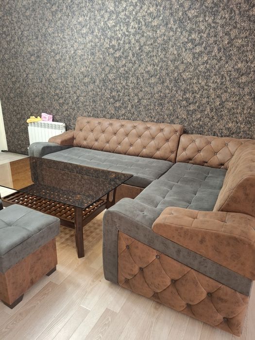 Уголок сотилади. 2,70 ×1,90