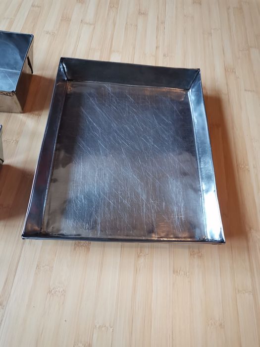 Tăvi inox pt.prajitura ,cozonaci, pâine