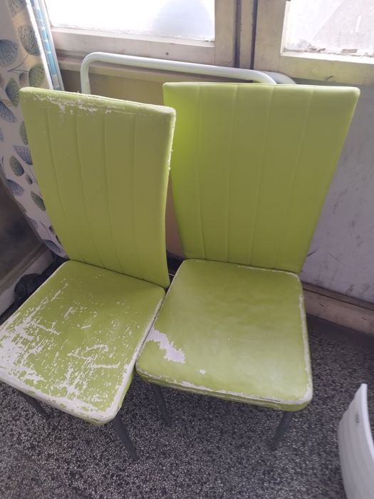 Кухненски стол ,еко кожа и метал