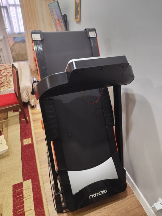 беговая дорожка Genau evolution m800