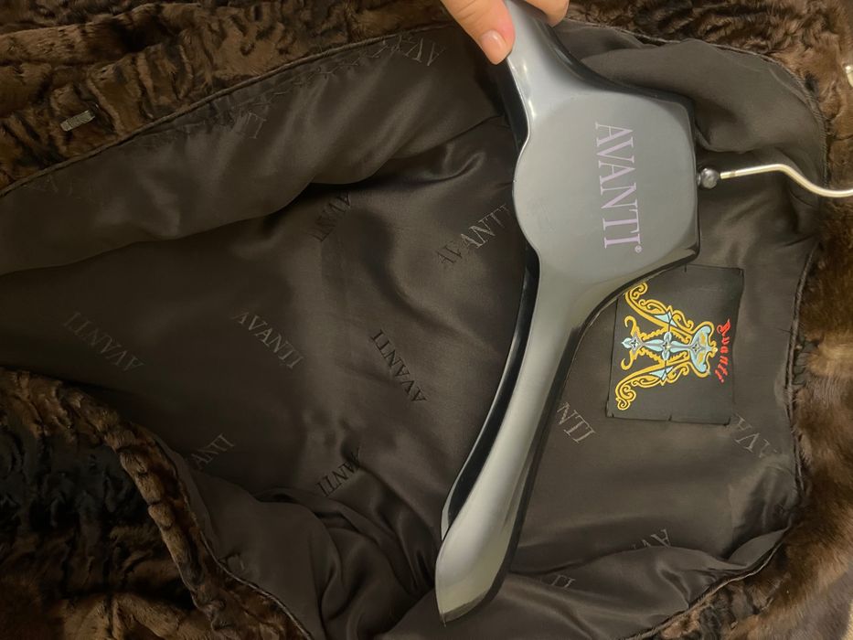 Шуба из каракуля Avanti